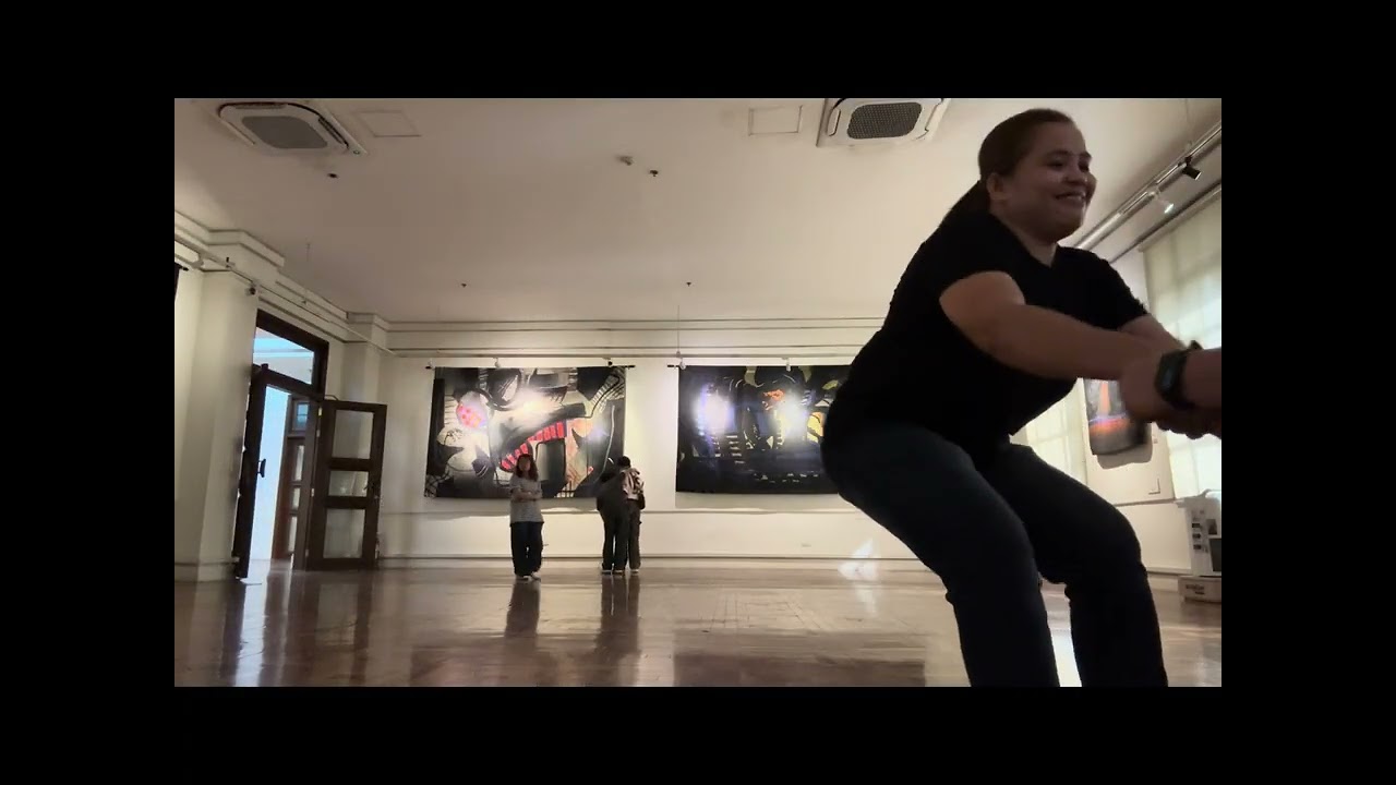 Mga Lakwatseras sa art museum 😂