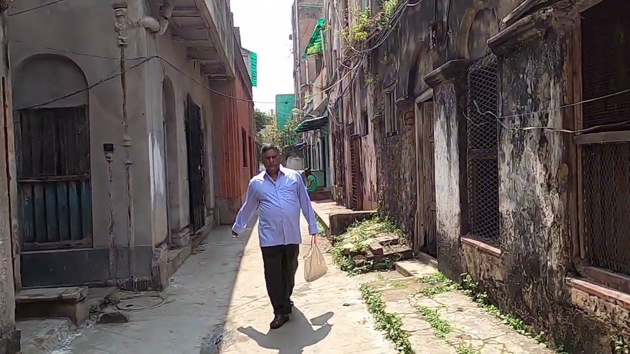 A walk through a neighborhood of Kolkata India, Calcutta India, City of Joy, West Bengal