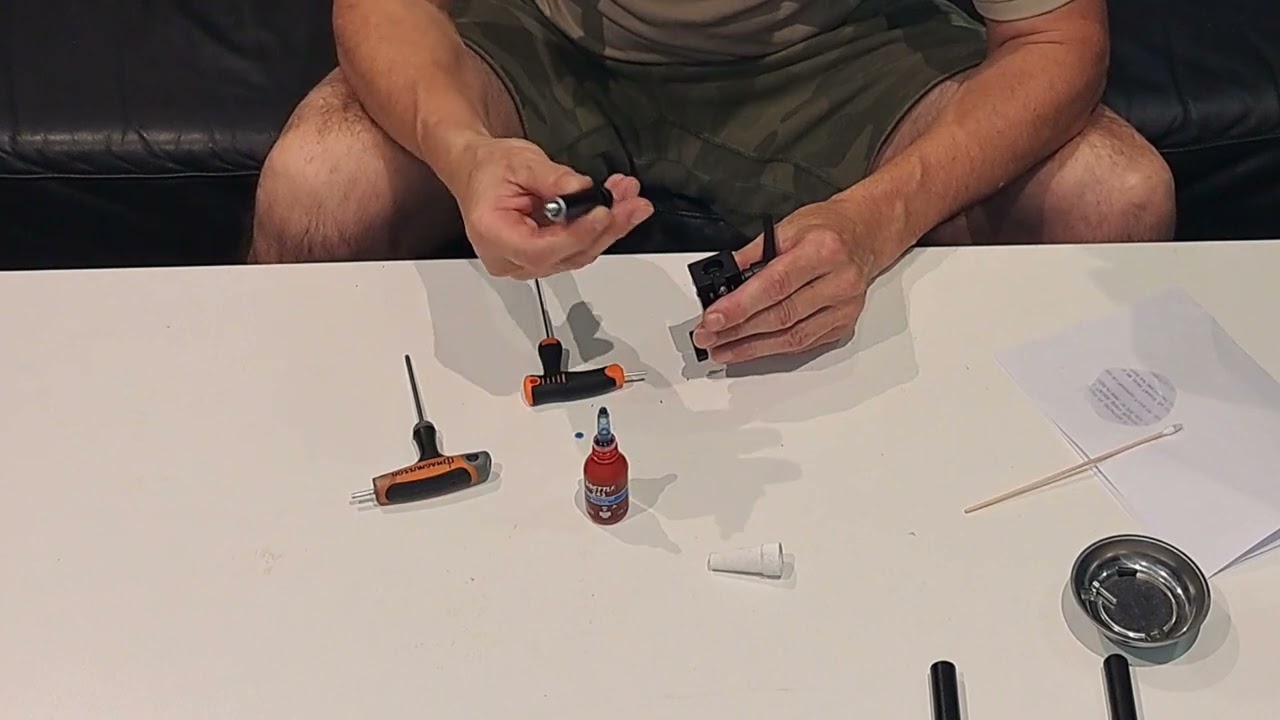 un monopod arriere pour pas cher (environ 20 euros)