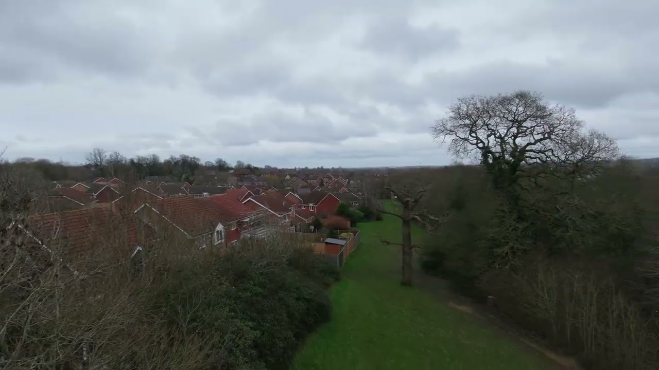 My first FPV flight with the DJI Neo 2 in LowerEarly, Reading