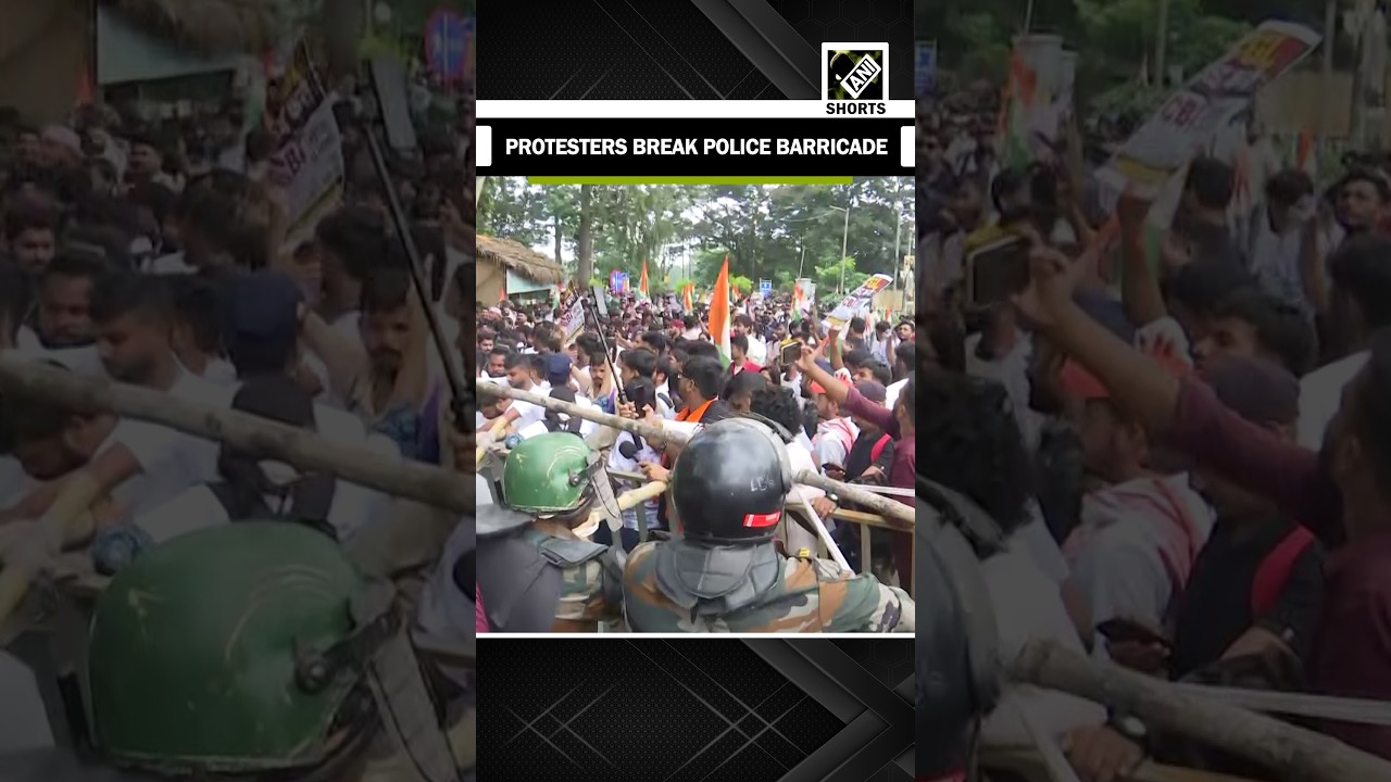 JPSC-JSSC protesters break through police barricade near Old Assembly, march towards New Assembly