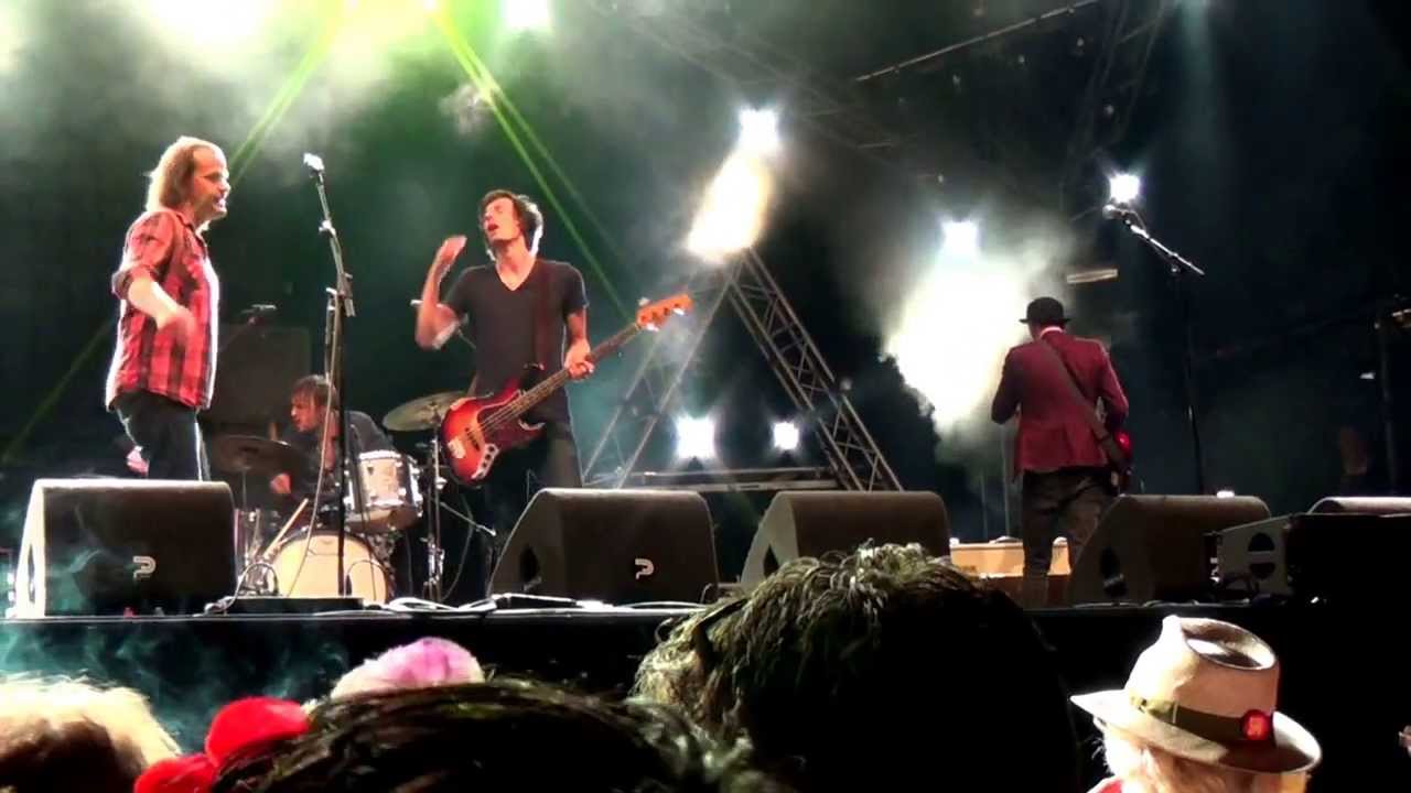 Peter Beeker & Ongenode Gasten  @ Zomerparkfeest 2013 Venlo (1/2)