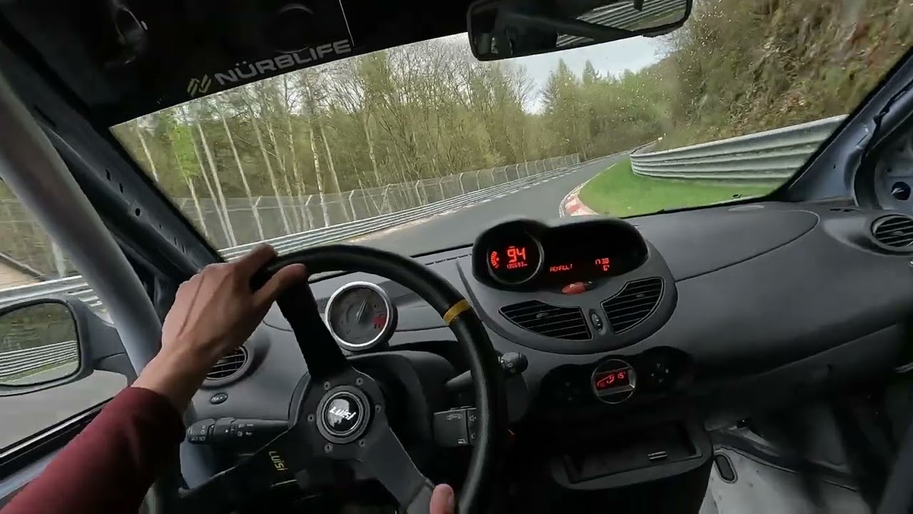 Lap 2 Twingo RS