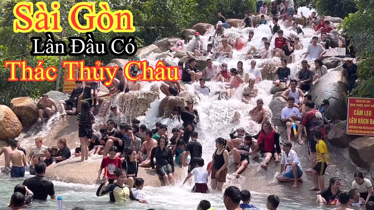 Sài Gòn Mới Có Thác Thủy Châu Đông Nghẹt Kín Du Khách Đến Tắm Trong Ngày Đầu Năm Mới…