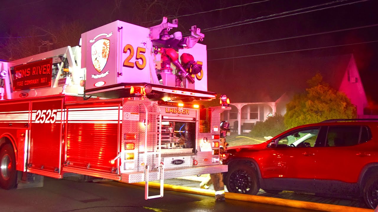 Working House Fire In Toms River NJ Northstream Dr 3-10-26