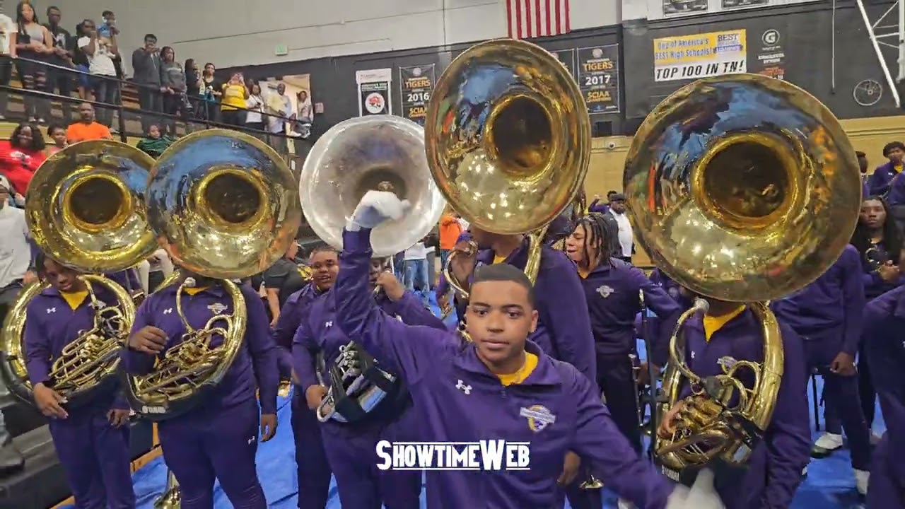 Tuba Battle - Edna Karr vs Whitehaven High