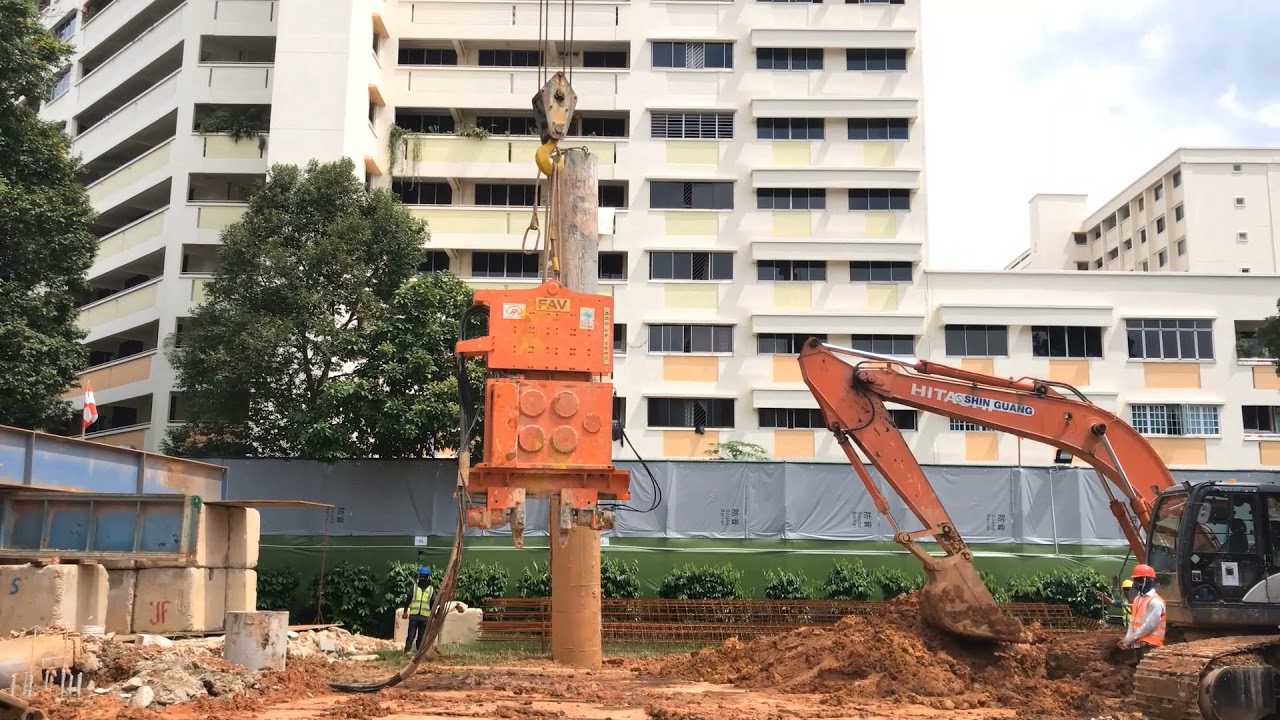 Installation of Steel Casing with Vibro-Hammer