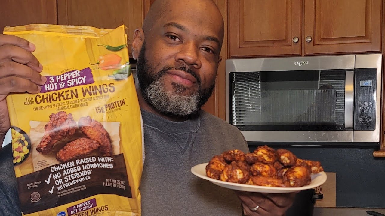 Smackin Or Lackin|| Kroger 3 Pepper Hot & Spicy wings|| Food Review