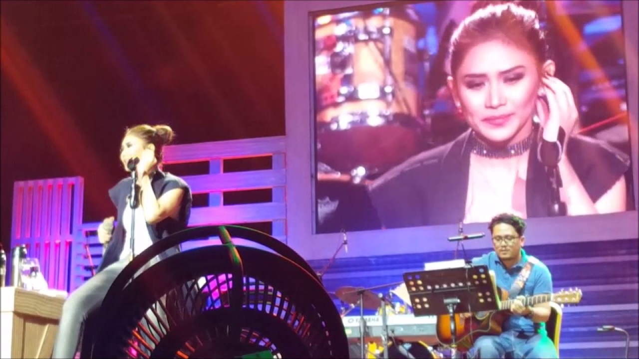 Sarah Geronimo - Sabi Mo Sa Akin - The Great Unknown Unplugged (Kia Theatre / Nov 29, 2016)