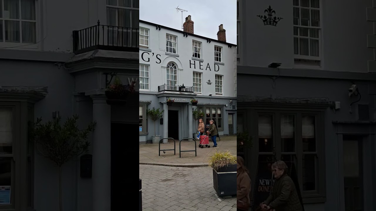 THE KINGS HEAD, BEVERLEY ESTABLISHED IN THE 17TH- 18TH ? CENTURY.