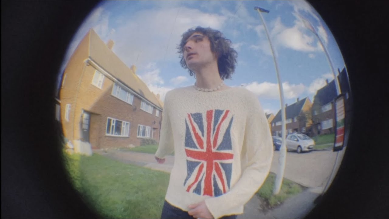 Bilk - Fashion (Official Music Video)
