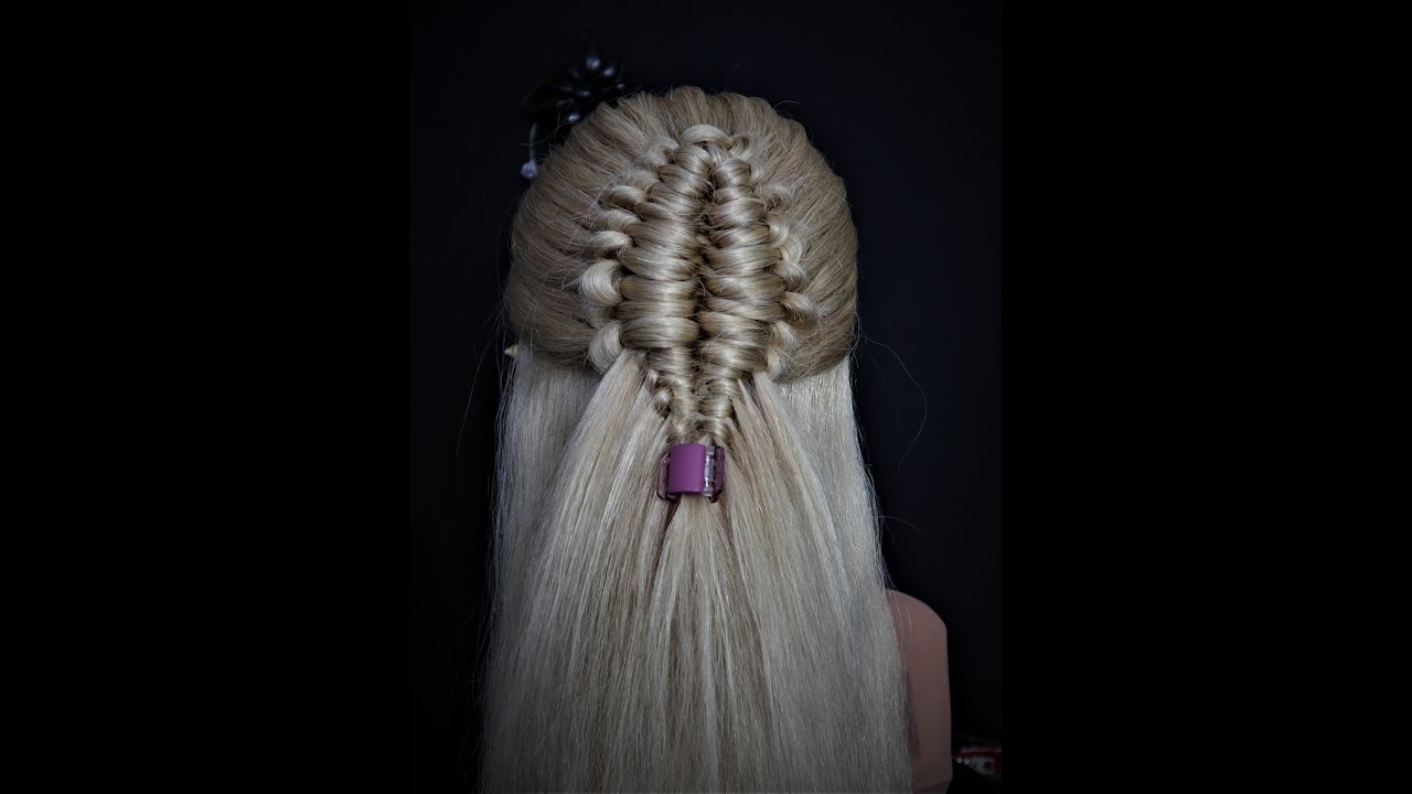 peinado Diamante con trenza con nudos  doble