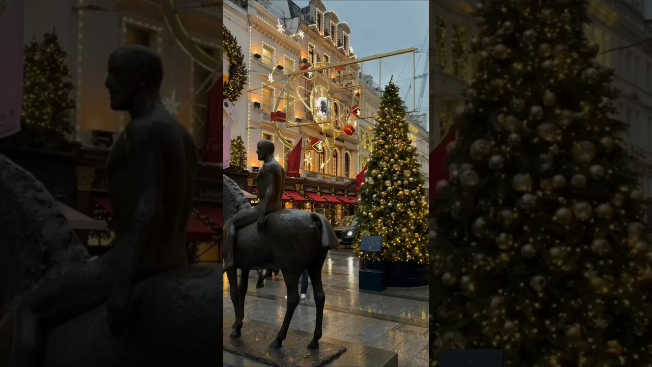 Christmas magic at Cartier on Bond Street London #london #christmas #bondstreet