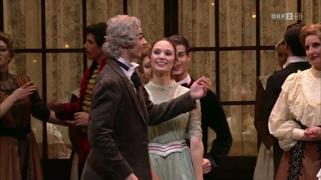 Liudmila Konovalova Nutcracker | choreography: R. Nurejew