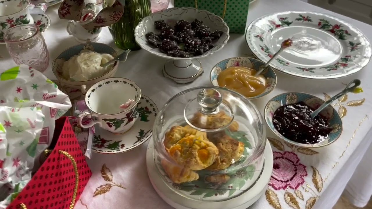 🎄☕️How To Host A Perfectly Imperfect Christmas Tea/Merry Christmas!🎄💕