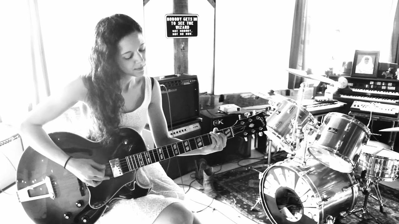 mr. Gnome - Follow (Live Unplugged)