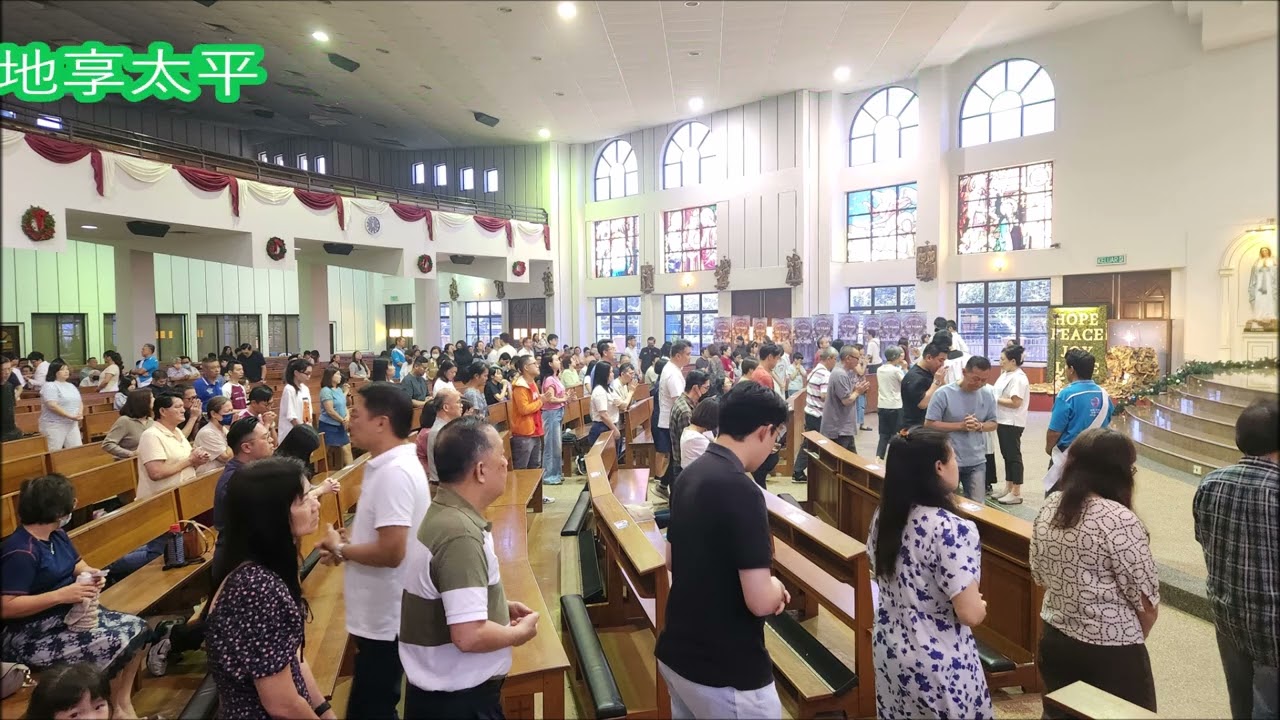 寒冬漂雪山野静