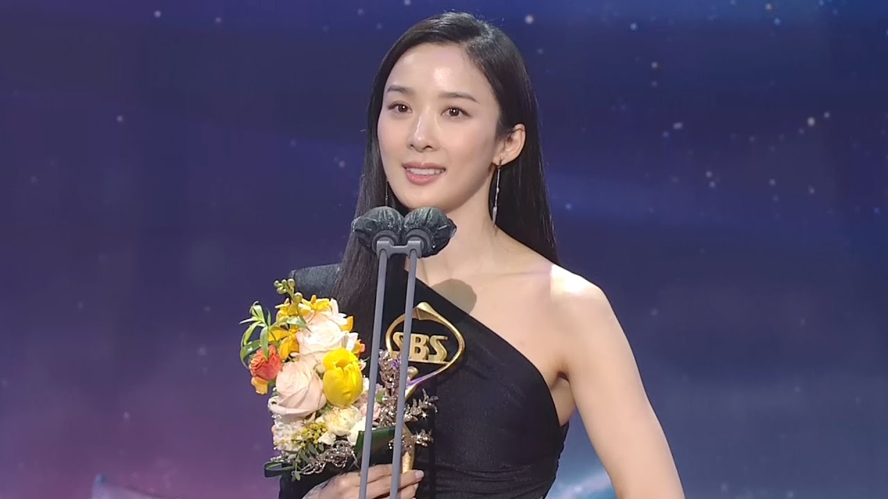 ‘천원짜리 변호사’ 이청아, 베스트 퍼포먼스상 수상! #2022SBS연기대상 #SBSdrama