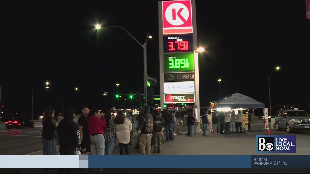 Viral Las Vegas street vendor says goodbye to longtime spot