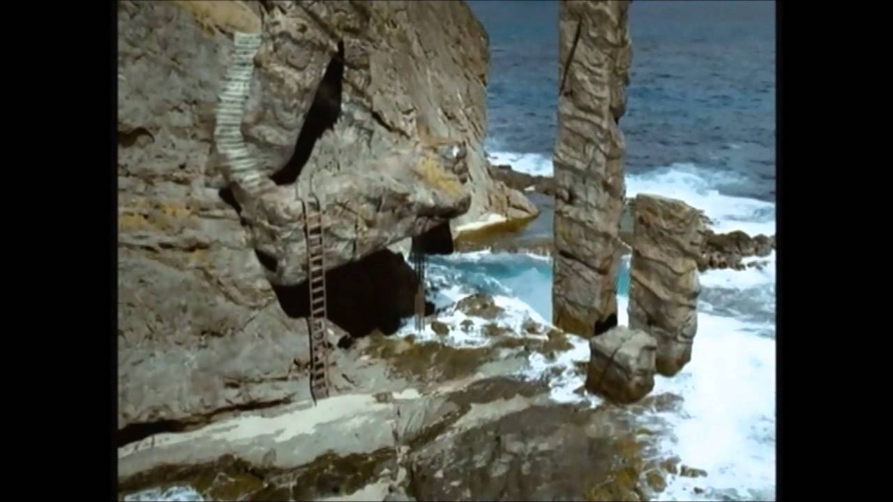 Channel 4 Waves crashing on rocks  ident