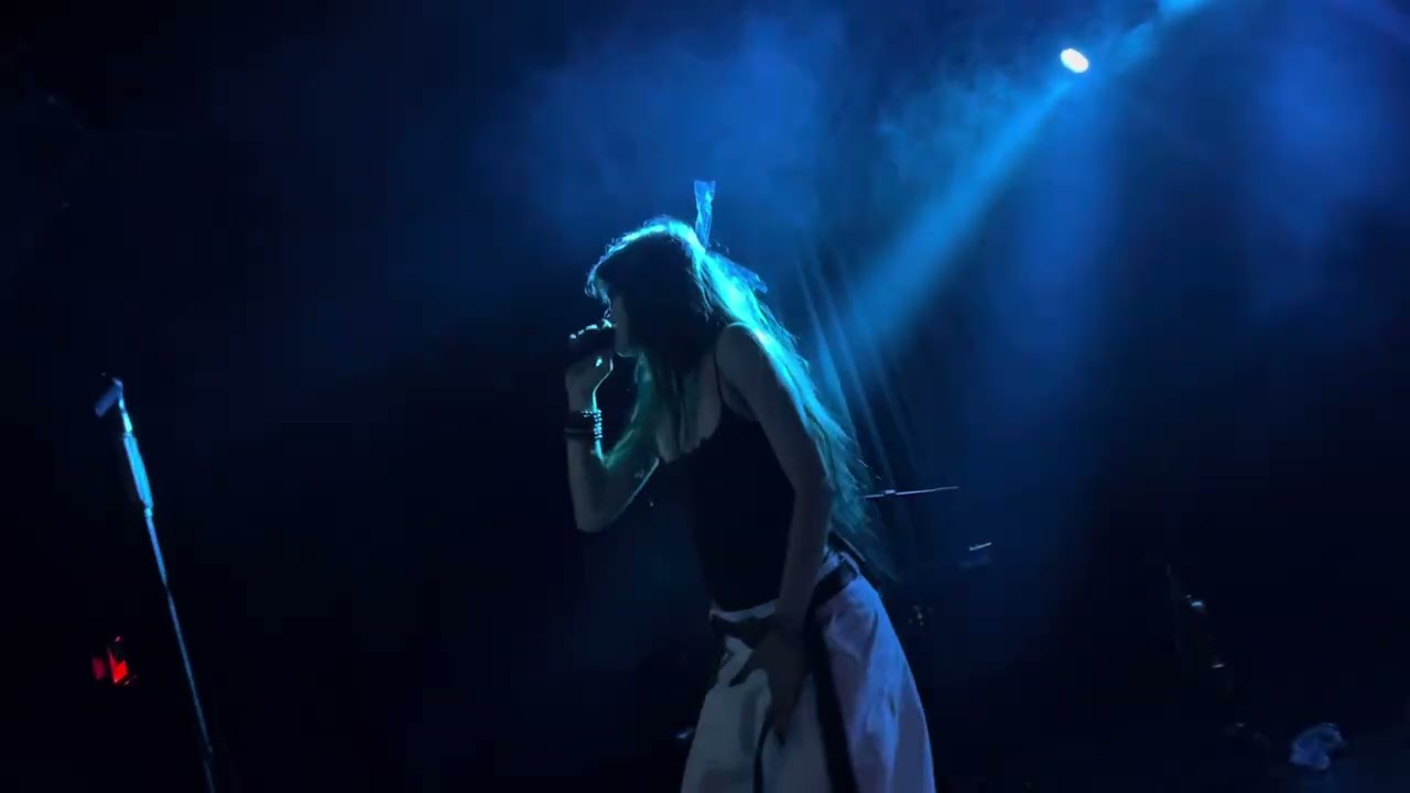 Sofia Isella “Unattractive,” “S€x Concept” - LIVE in Los Angeles