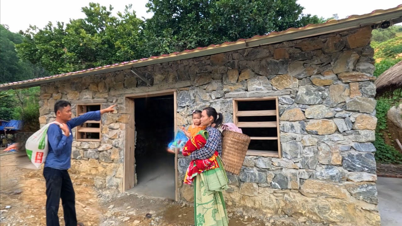 From Crude Stones to a Sturdy Home &ndash; A Dream Finally Becomes Reality. Ly Vy Ca 