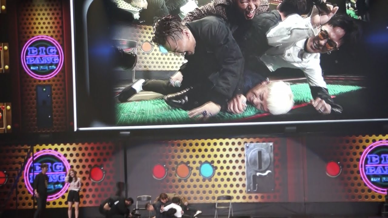 [FANCAM] 160319 Seungri gets CRUSHED at Big Bang's Nanjing Fan Meeting