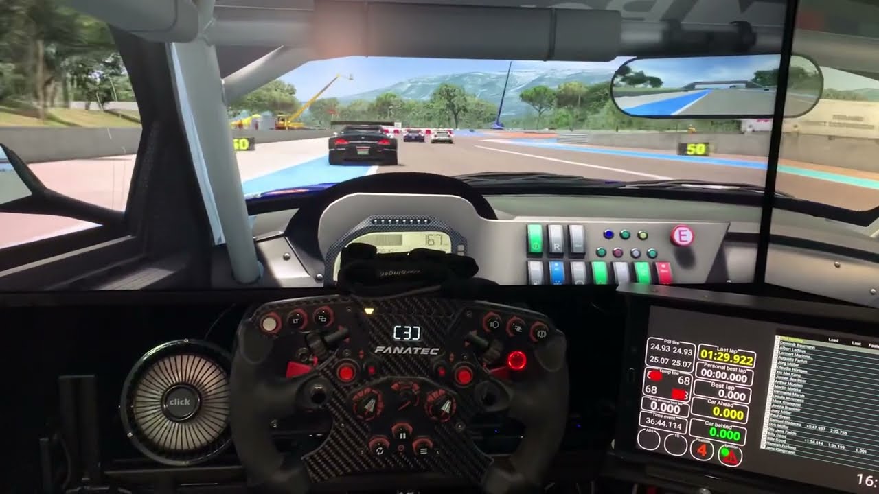 Triple Monitor stabilization for motion rig