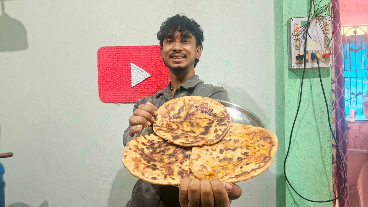 Aaj Ka Nashta: Aloo Ka Paratha 🥔😋 |Homemade Aloo Paratha 😍 | Aaj Ka Food Vlog