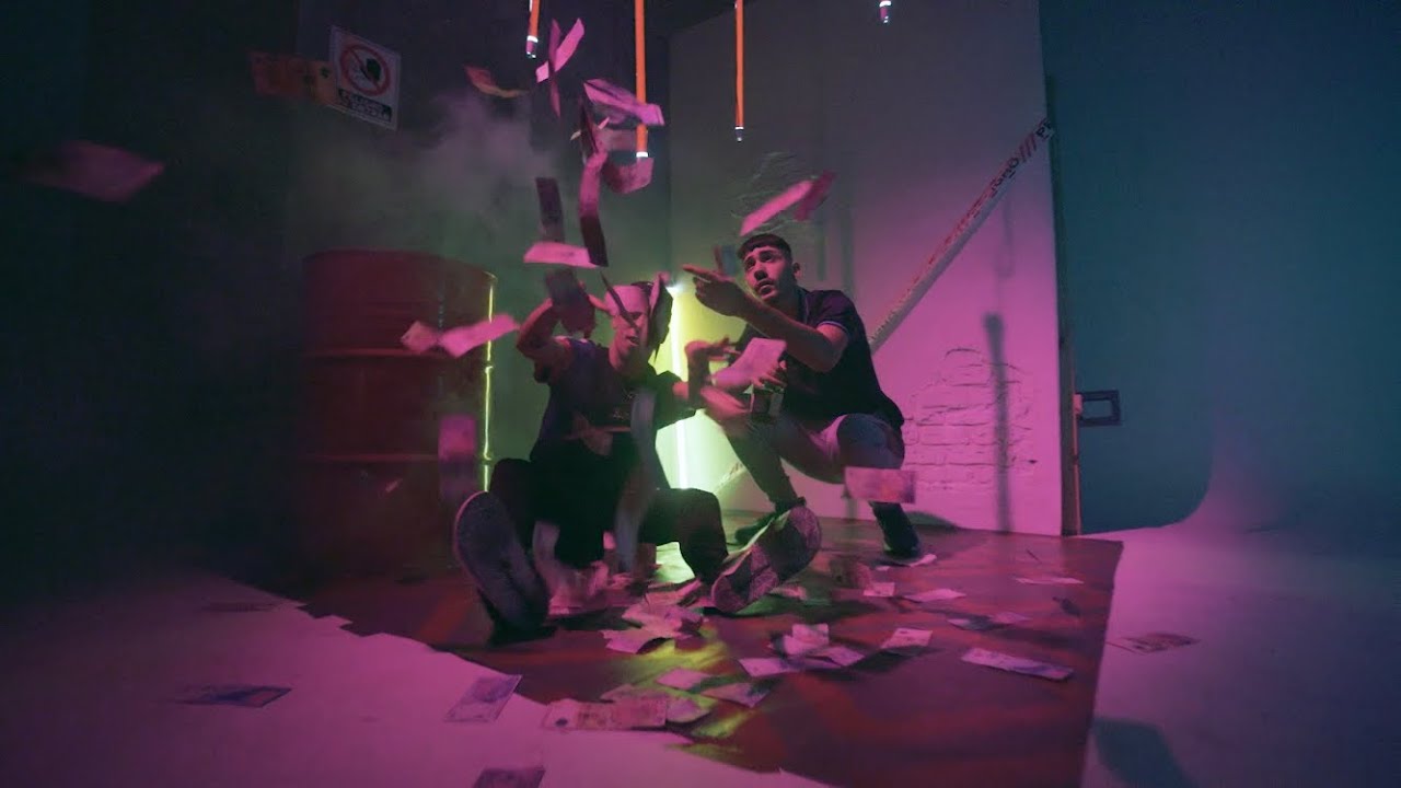 04.CHIKI WANTED & DON LADEN - MAKE IT RAIN (Video Oficial)