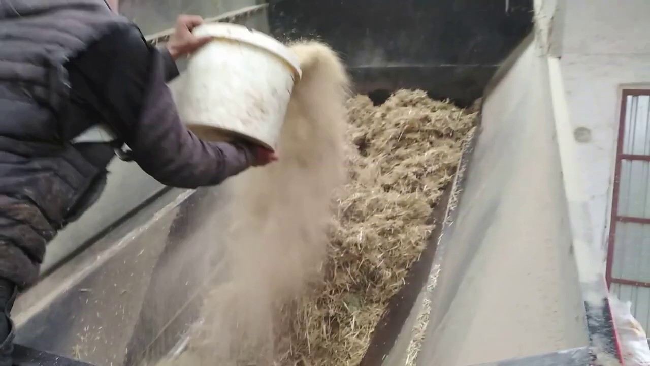 Yem Karma Makinası :German İş Olug'u Küçük ama iş görüyor Yem Nasıl karılır