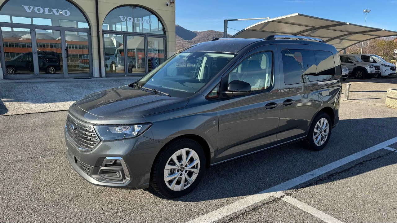 Ford Tourneo Connect Titanium 2.0 EcoBlue 122CV S&S - NUOVA