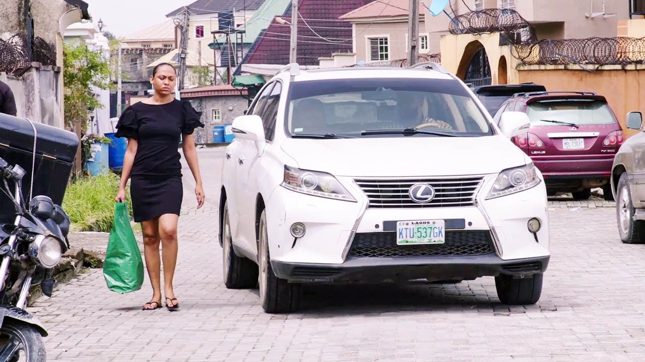 How A Billionaire On His Way Back 2D Village Met A Homeless Girl On His Way Dat Won His Heart/Movies