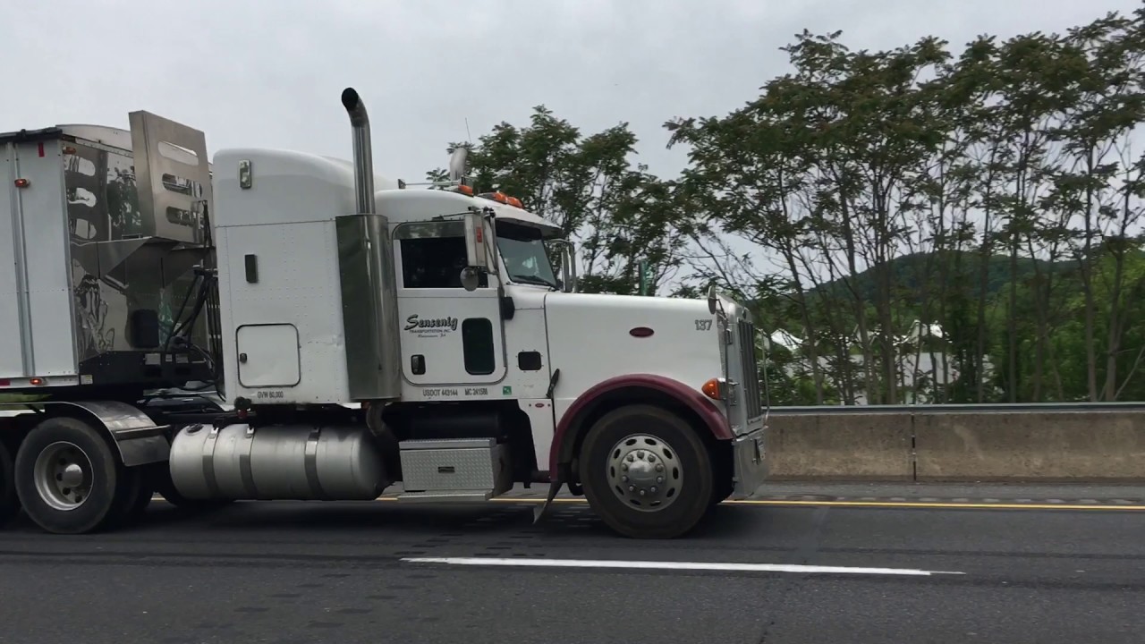 «ОЙ, МОИ УШИ!!!» — Множество гонок на Peterbilt на I-80!