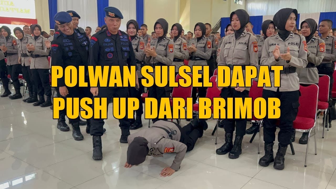 Polwan sulsel dapat push up dari brimob pada saat pembekalan di polda sulsel