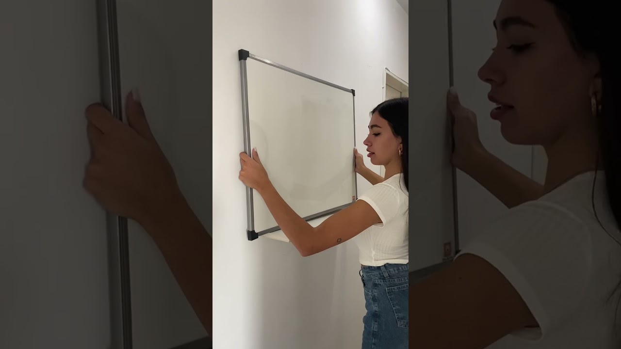 tu nueva pizarra blanca con marcadores de colores