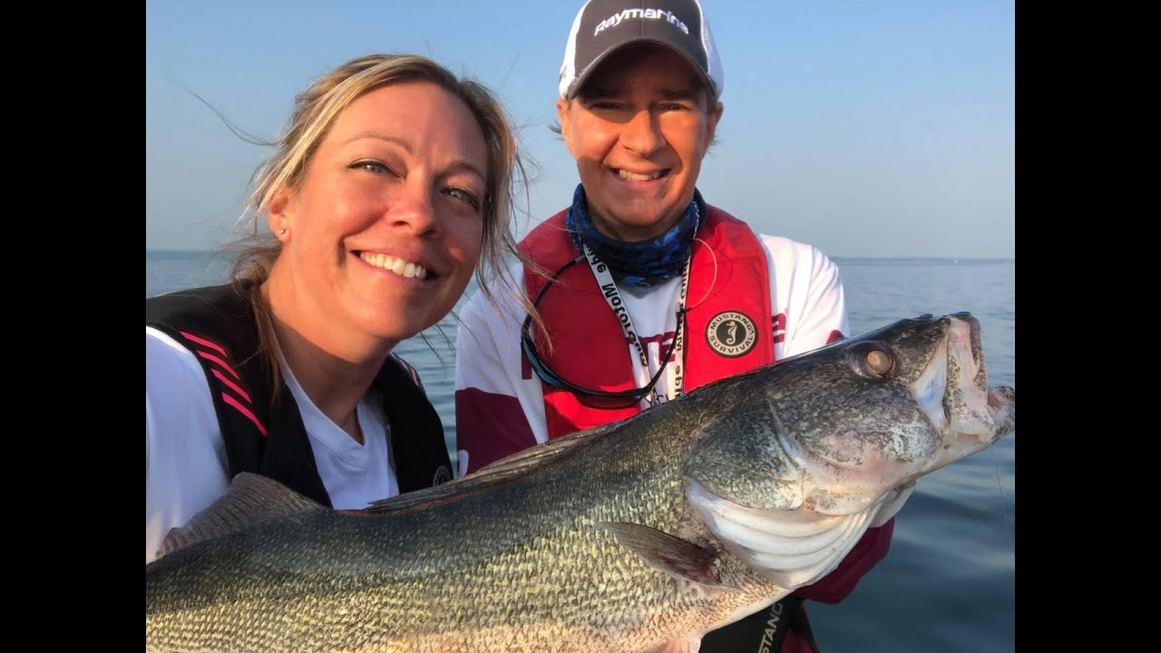 PASSION PLEIN AIR,  LA PÊCHE EN VILLE SUR LE FAMEUX LAC ST LOUIS !!!!