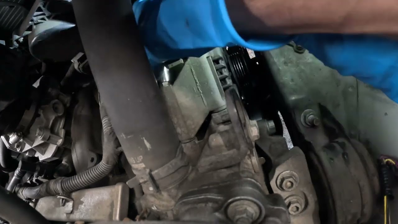 2006-2012 Saturn Vue Alternator Removal & Replacement