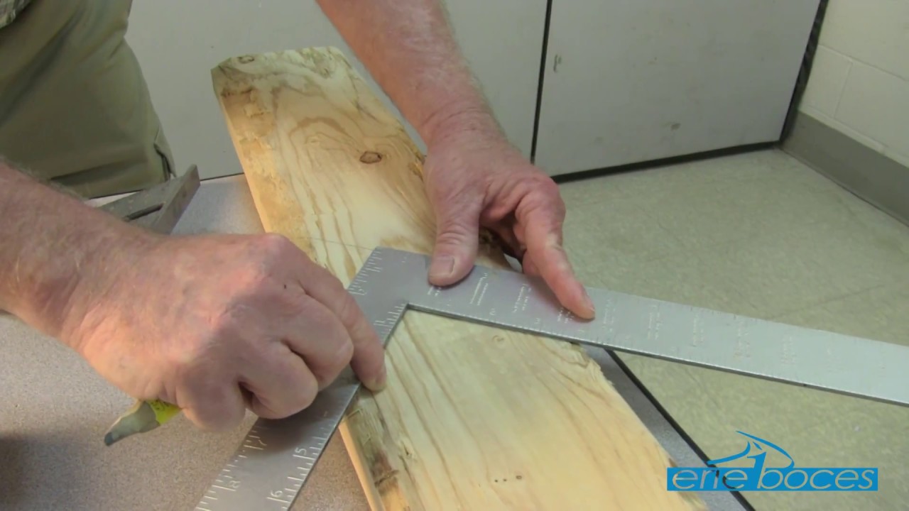 How to Lay Out a Common Rafter