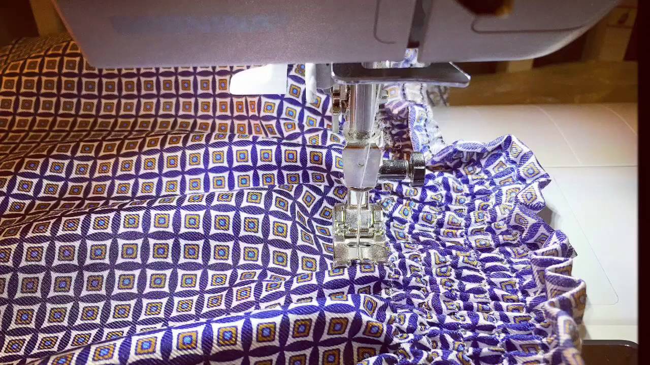 TUTORIAL - Il top a punto Smock - www.annaborrelli.it