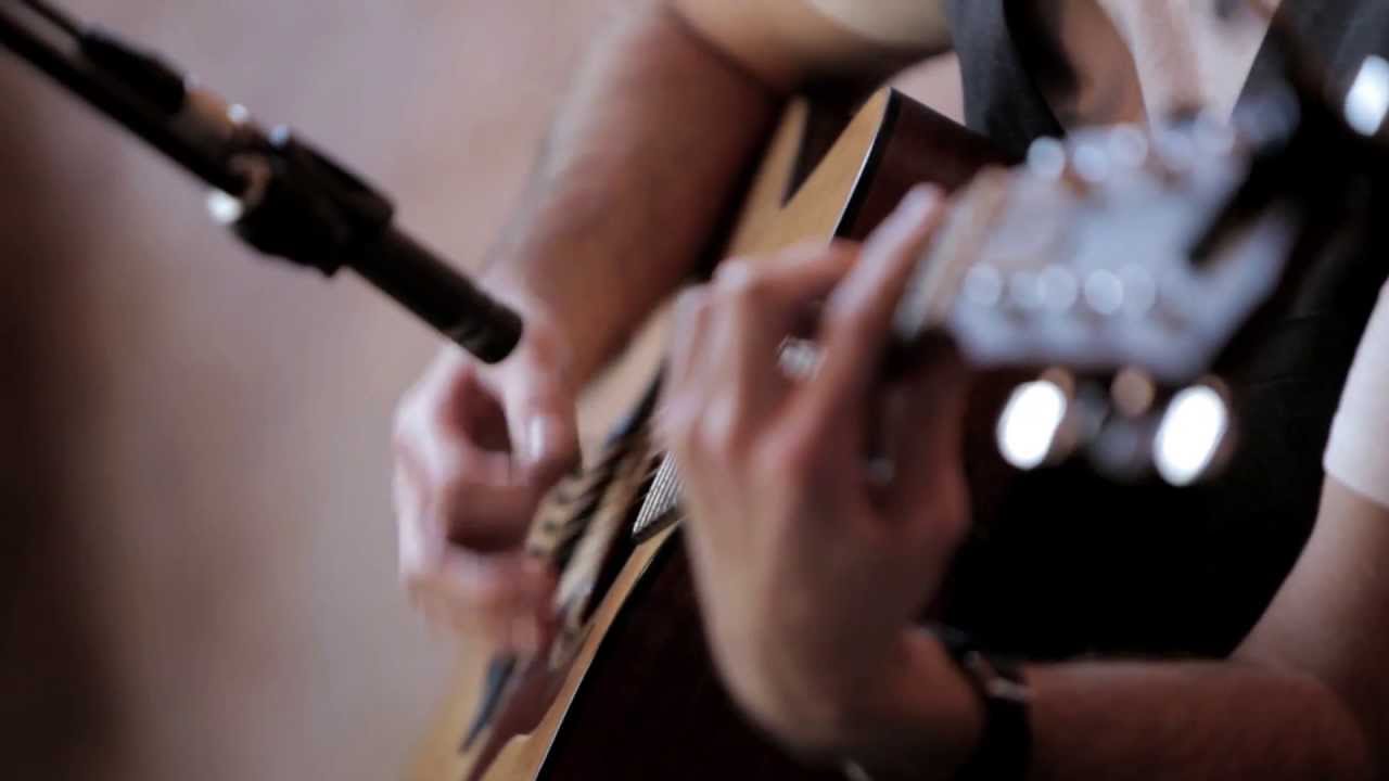 Mike Mentz - Genie In A Bottle (Xtina Cover)
