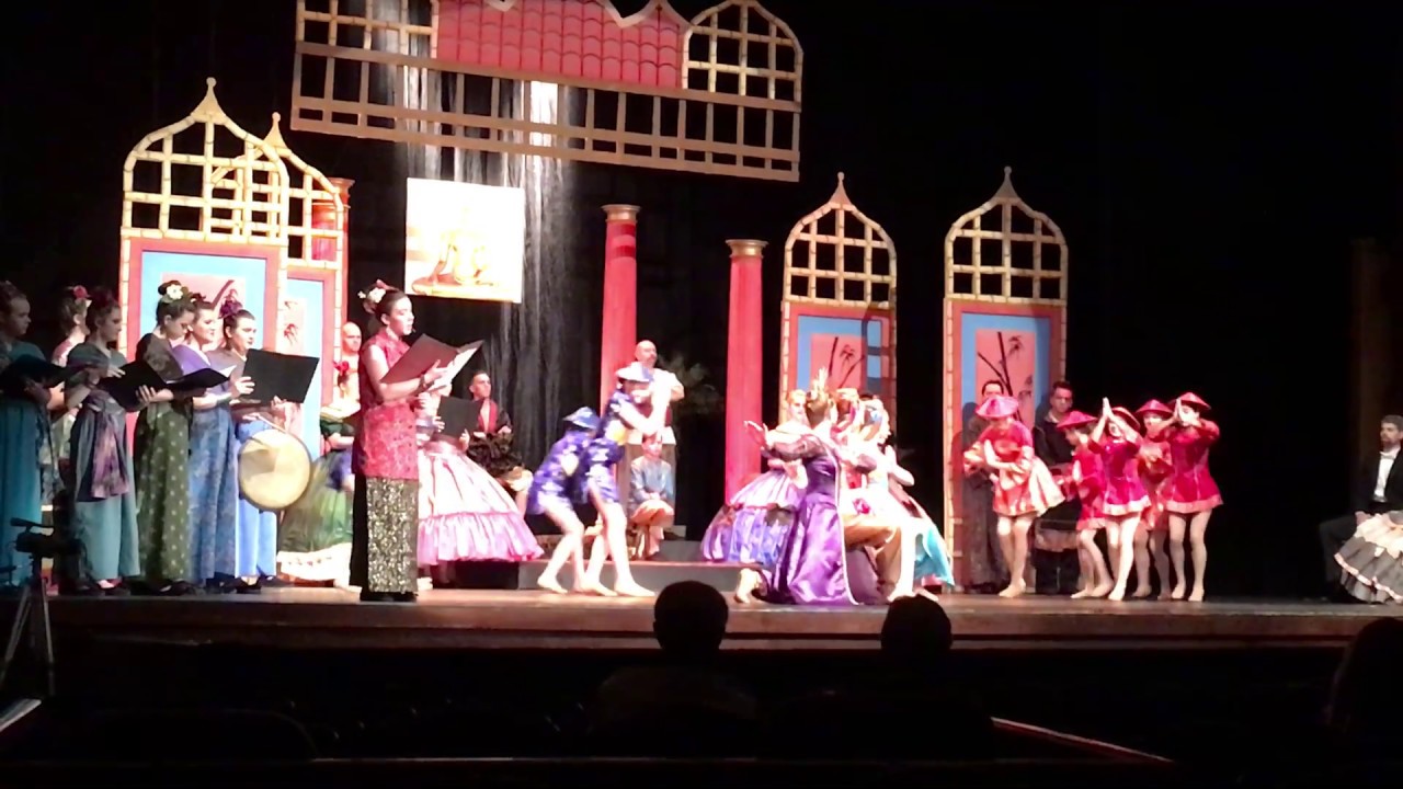 Small House of Uncle Thomas Scene | King and I | Ballet