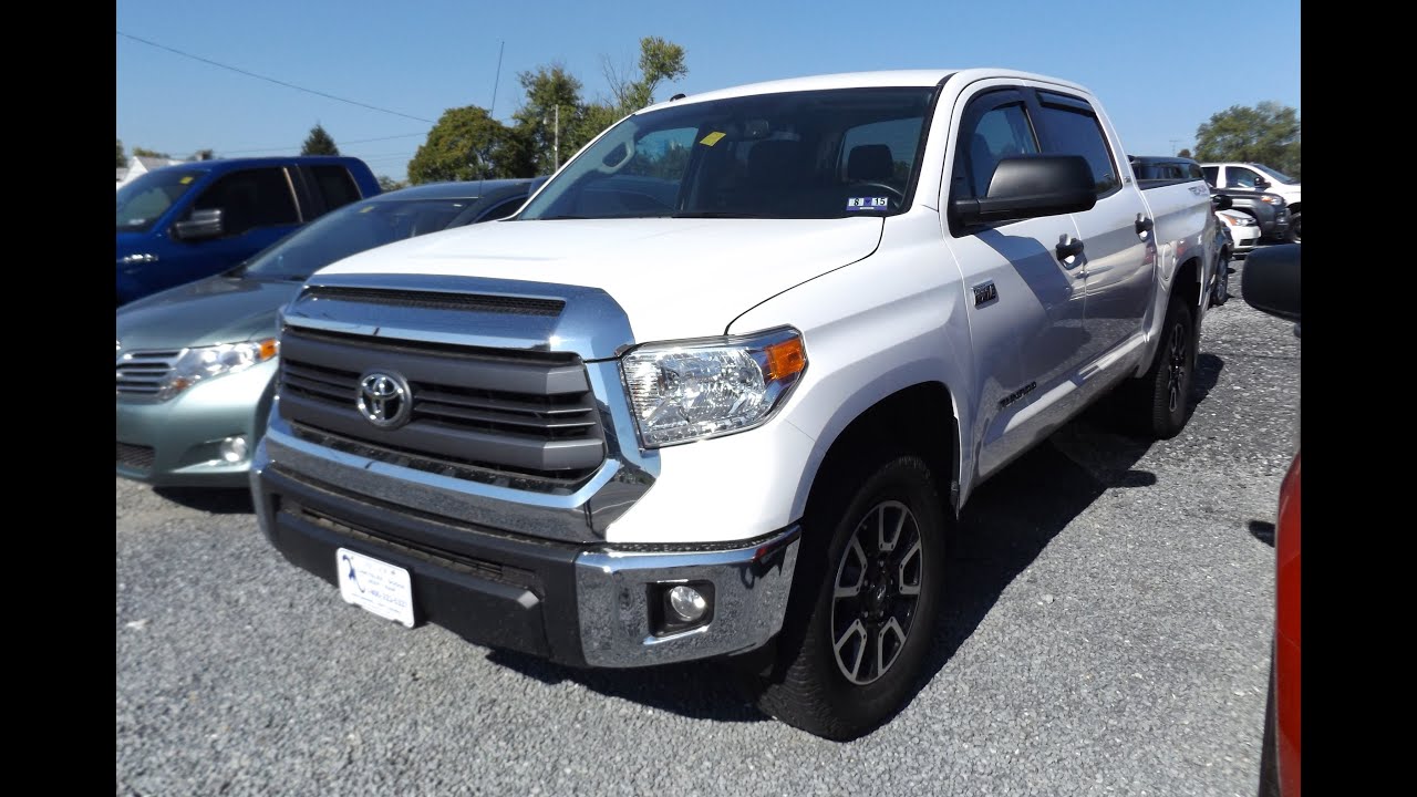 2014 Toyota Tundra Crew Cab SR5 TRD Off Road 5.7L V8 Start Up, Tour, and Review