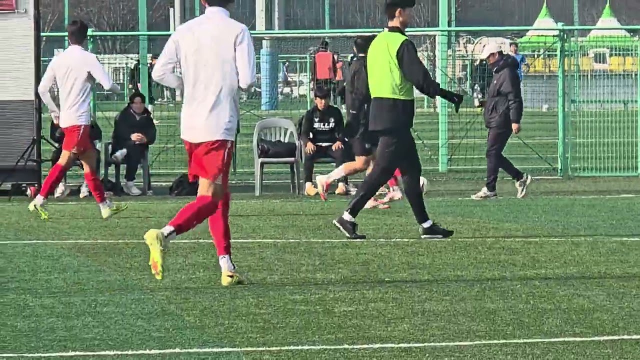 2026년합천동계훈련(후반전) 고학년신라고등학교 3 : 4 경기대한FC U-182026-01-15 합천3구장