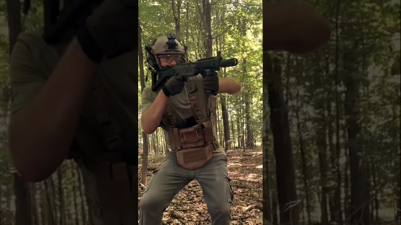 Cybergun / Swiss Arms Licensed SG552 Commando Airsoft AEG Rifle