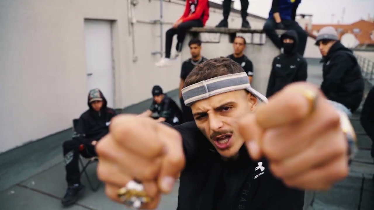 JUSS - FROZEN (CLIP OFFICIEL)