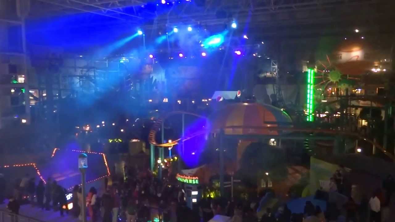 Nickelodeon Universe Lights Show January - 2014