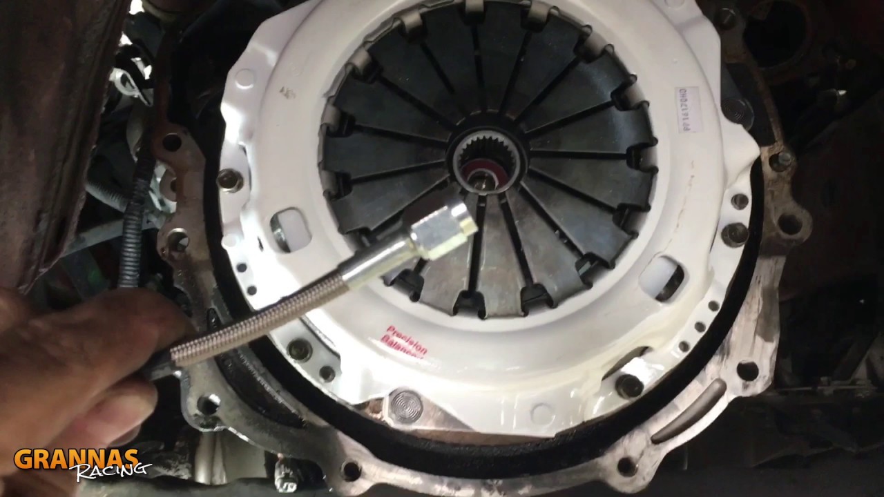 Grannas Racing GR-Series Magnum Install: Clutch Install and Hydraulic Throwout Bearing Air Gap