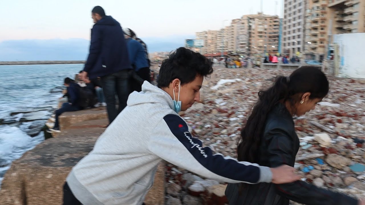 مسلم ينقذ مسيحيه من مؤامره خطيره