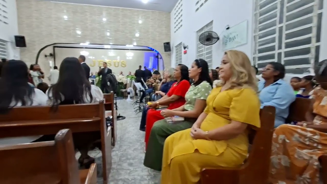 Dejeadalpe's da área,  canta no culto de ação e graças, ao pastor:Félix, em IEADALPE-CAIXA d'agua 